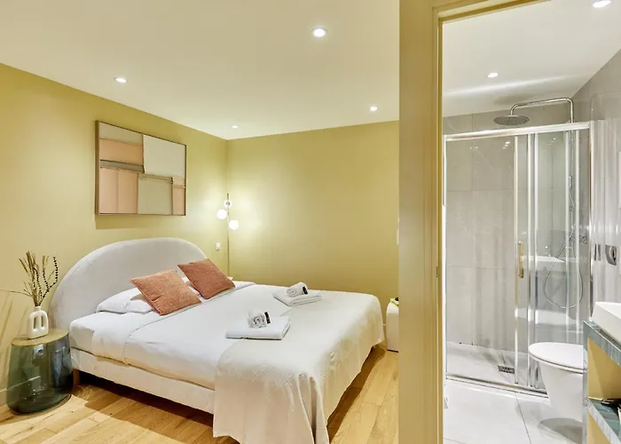 Centre De By Prestige *